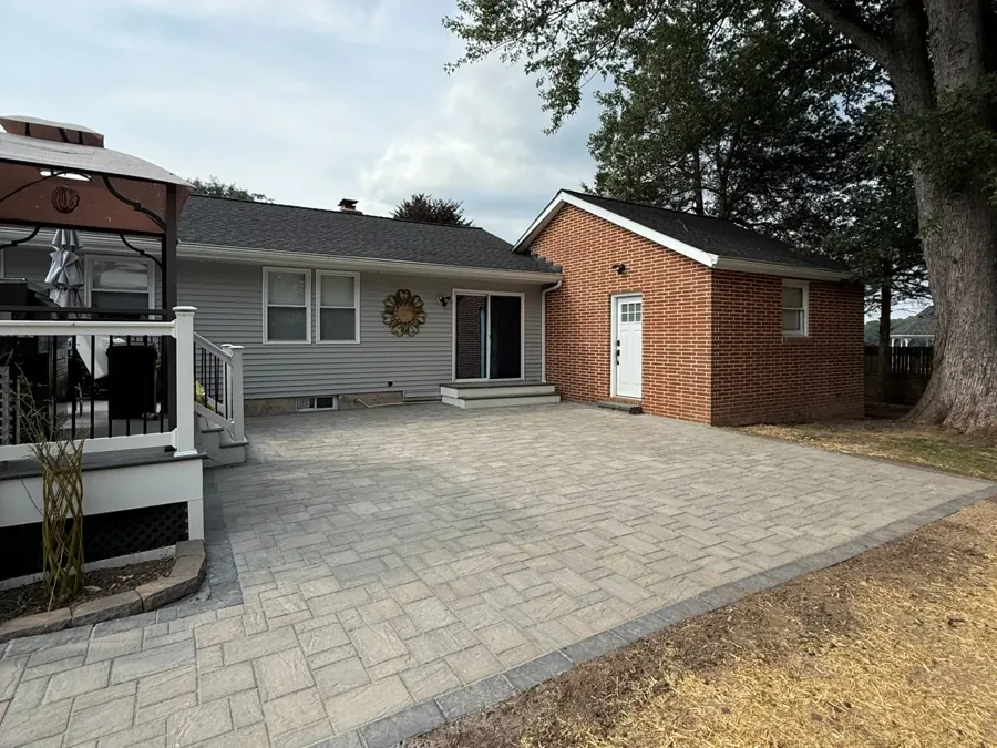 Paver parking apron